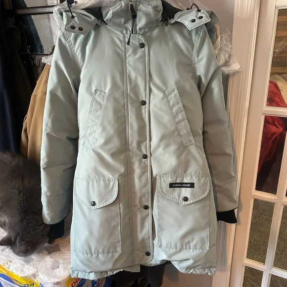 Seafoam Green Canada Goose Jacket - Picture 1 of 8